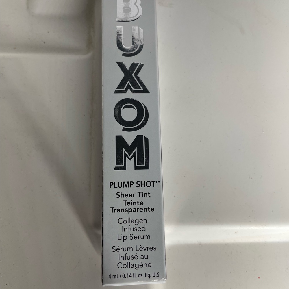 Buxom Plump Shot Lip Serum